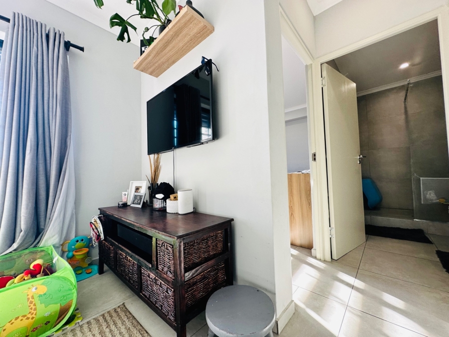 2 Bedroom Property for Sale in Parklands Western Cape
